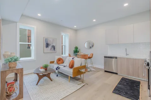 $550,000 | 933 N Street Northwest, Unit 207, Washington, DC 20001