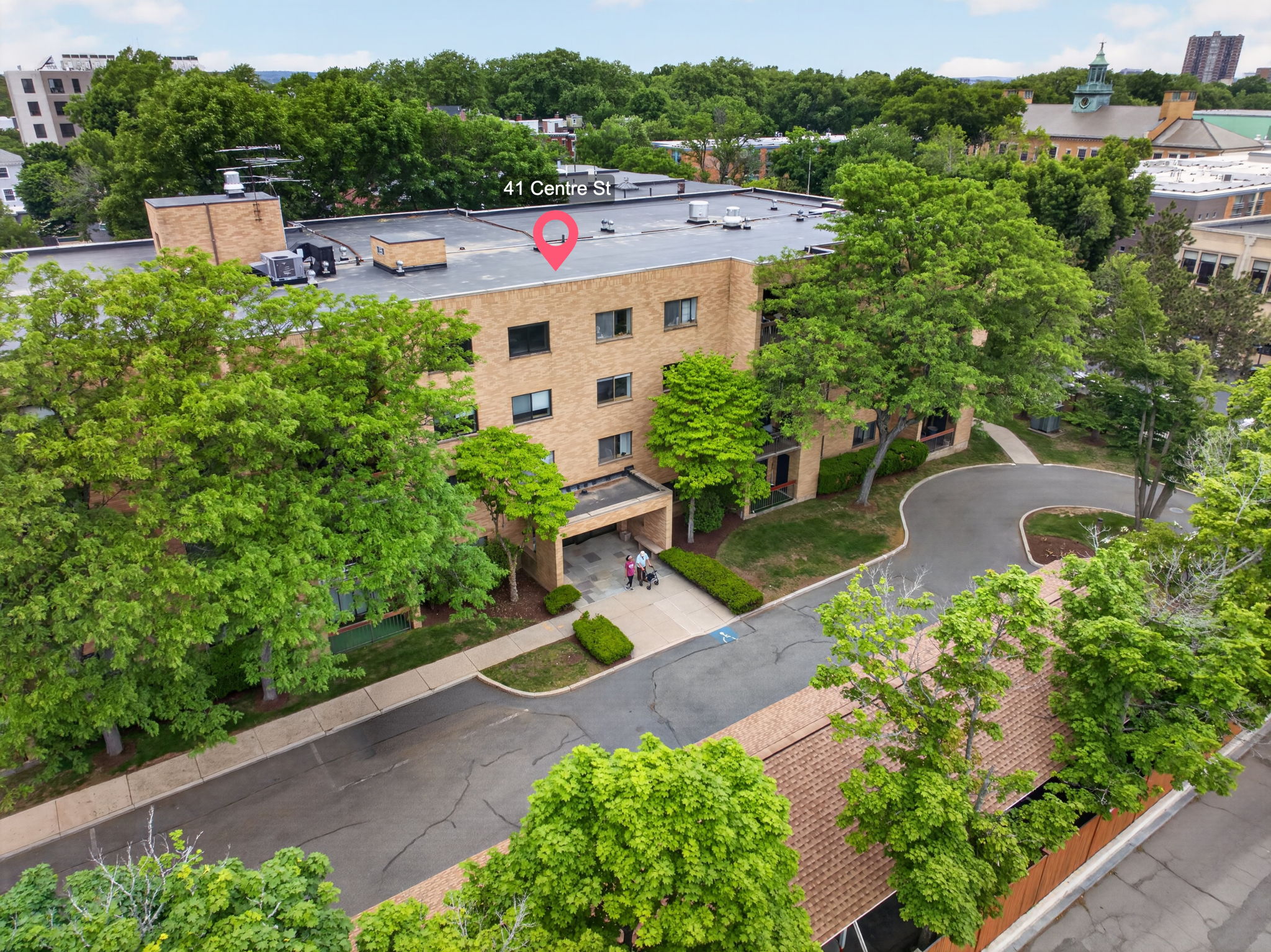 41 Centre Street, Unit 106 Brookline, MA 02446 - Photo 16 of 18