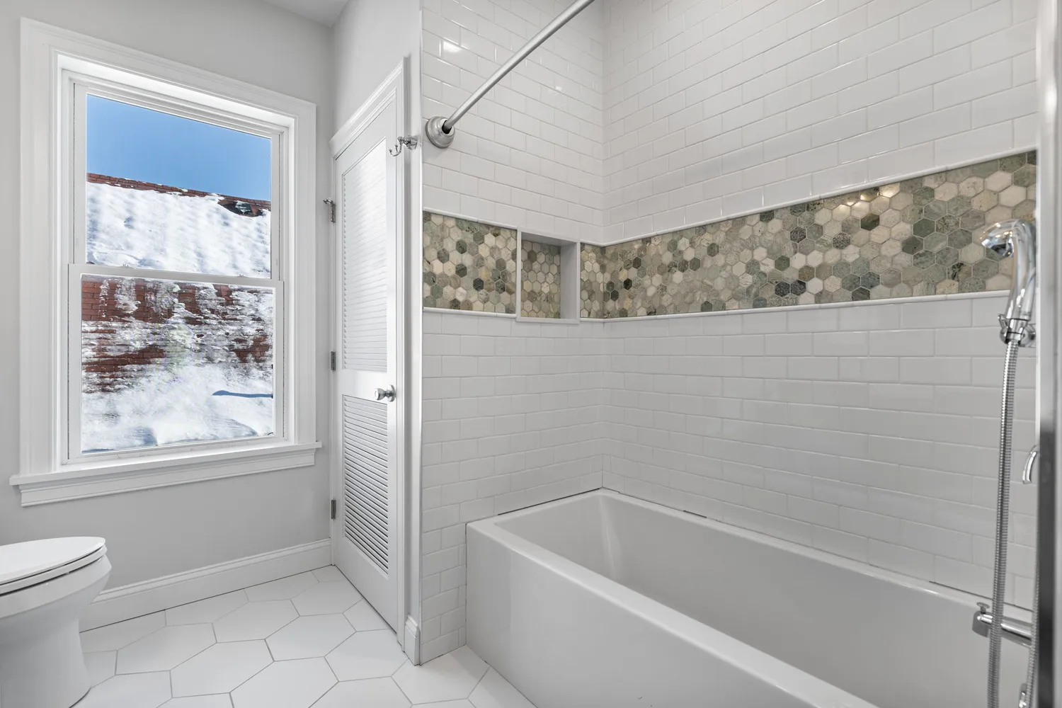 $4,500 | 83 Centre Street, Unit 2, Dorchester Center, MA 02124