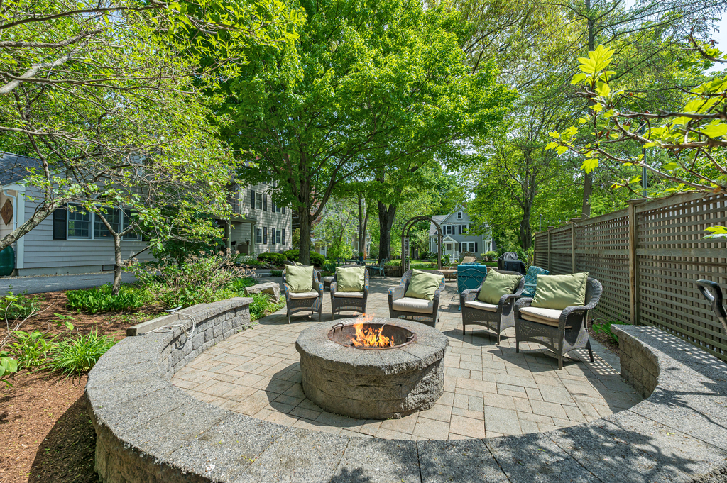 38 Berkeley Street Reading, MA 01867 - Photo 9 of 50