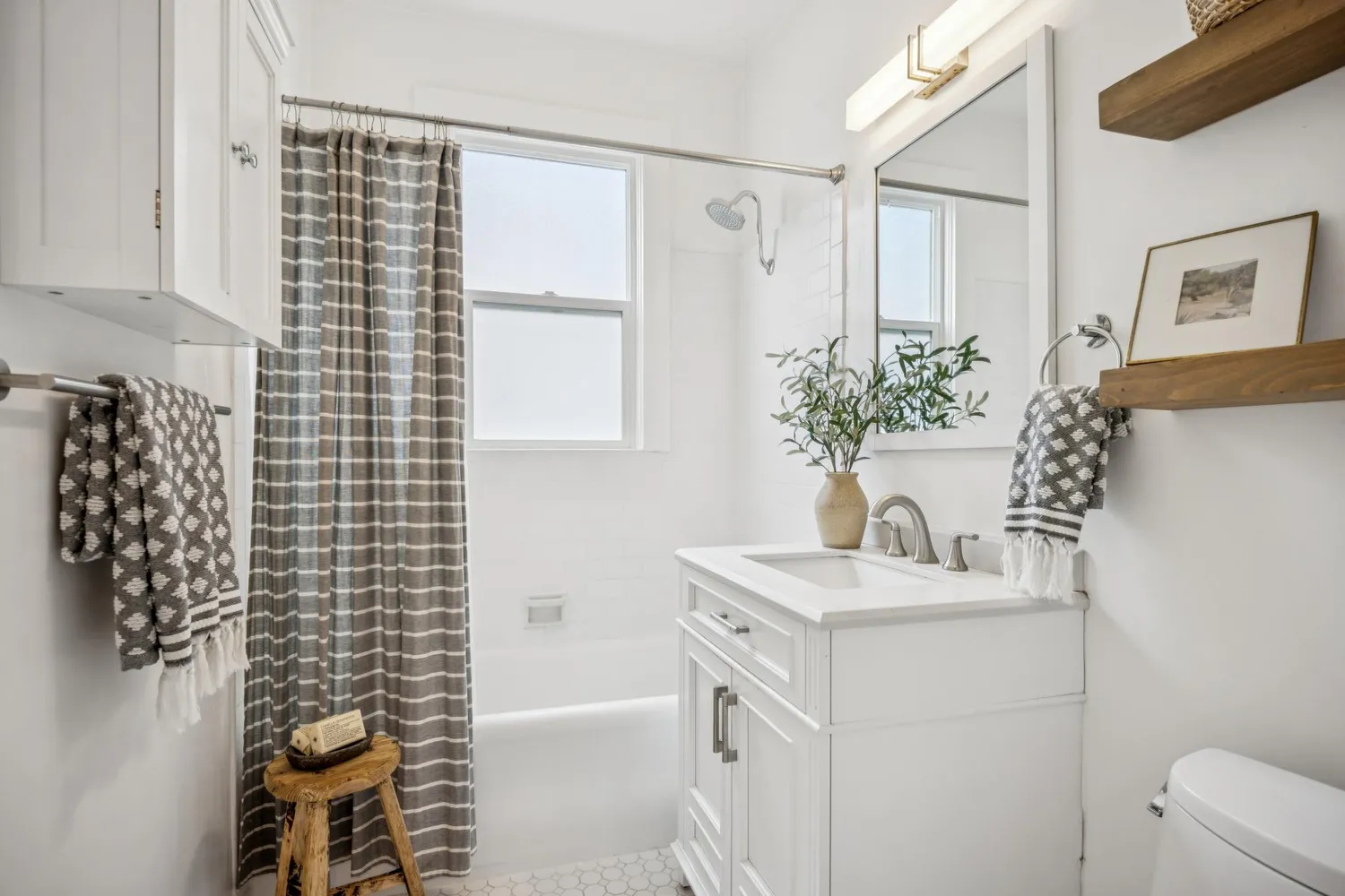 $1,200,000 | 1490 Francisco Street, Unit 7, San Francisco, CA 94123