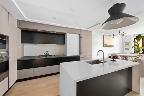 $3,499,000 | 318 East 81st Street, Unit 1 | Upper East Side