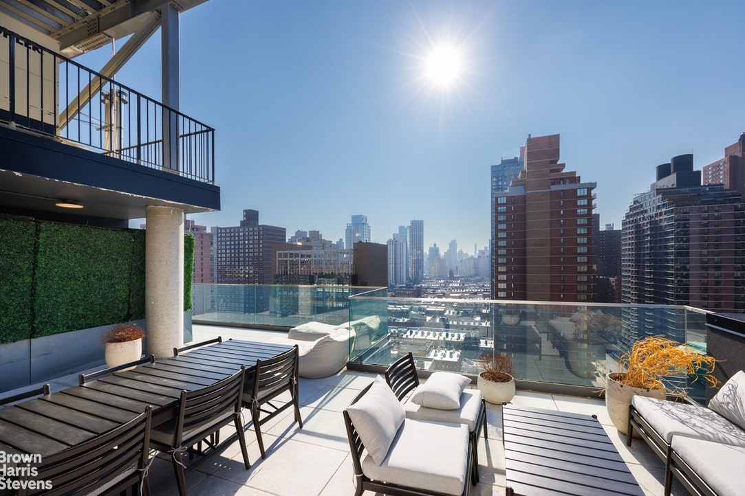 302 East 96th Street, Unit 1103 Manhattan, NY 10128 - Photo 20 of 22