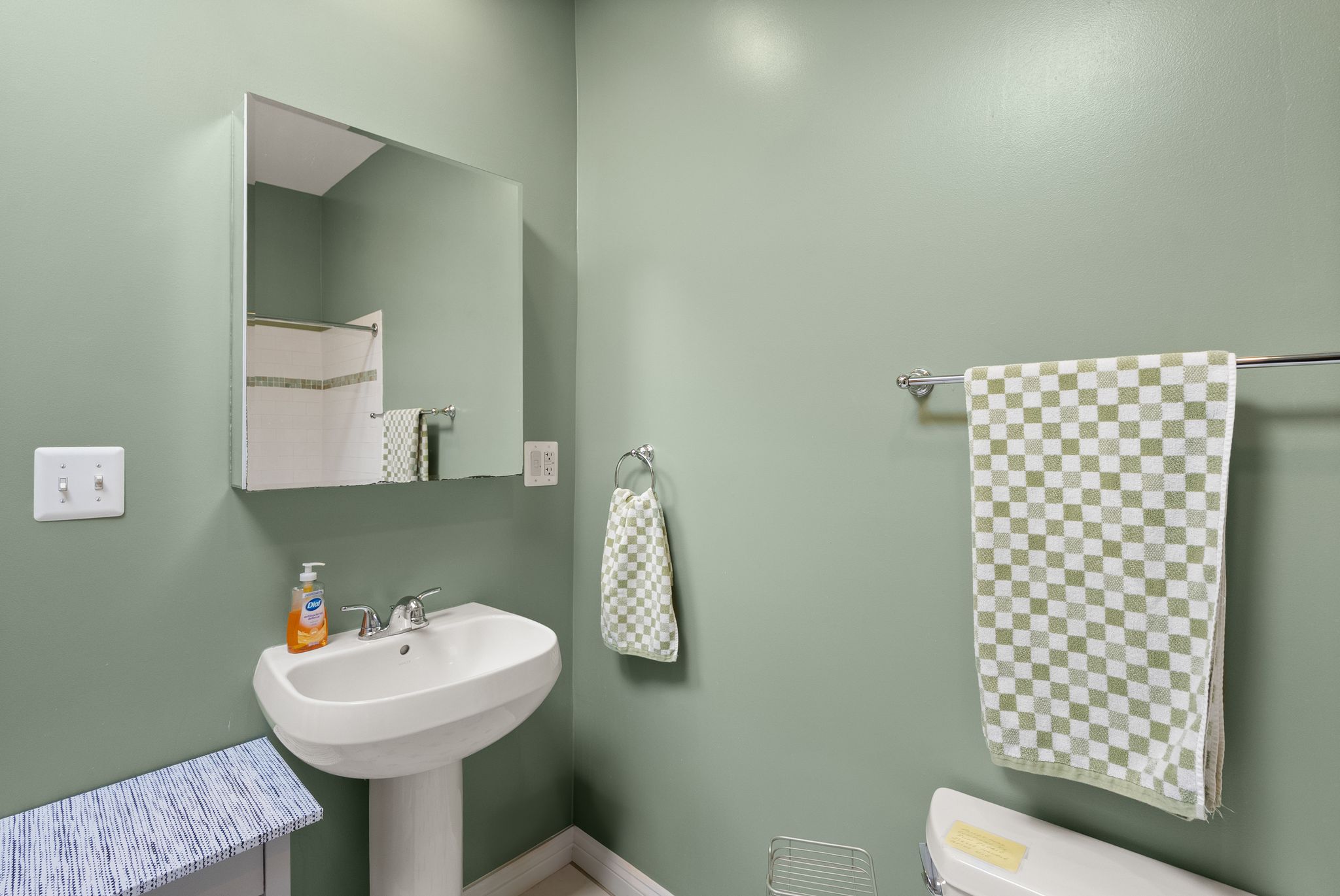 1335 Harvard Street Northwest, Unit PH2 Washington, DC 20009 - Photo 17 of 35