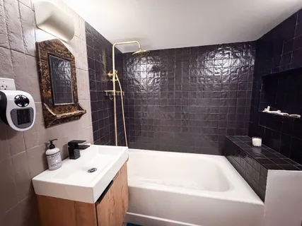 $3,795 | 206 East 7th Street, Unit G | East Village