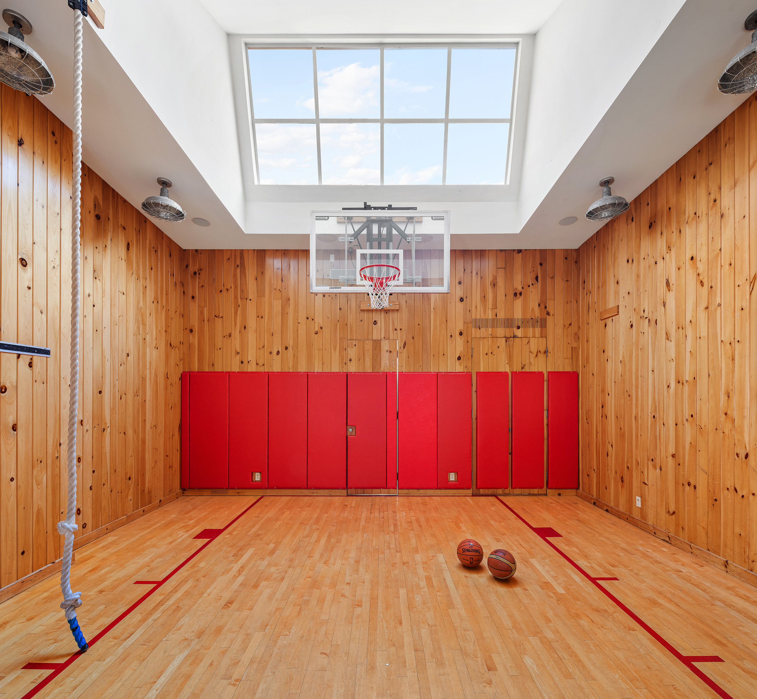 127 East 73rd Street Manhattan, NY 10021 - Photo 34 of 40 a view of front door