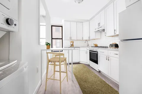 $700,000 | 200 West 109th Street, Unit B8 | Upper West Side