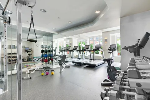 $859,000 | 205 East 85th Street, Unit 14M | Upper East Side