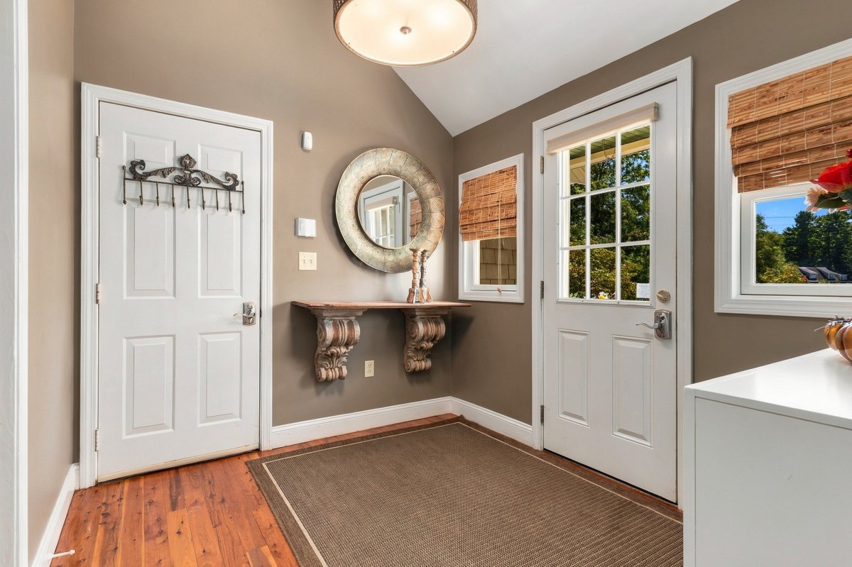 10 Reed Bent Road Rockland, MA 02370 - Photo 4 of 44 Gallery Image 4