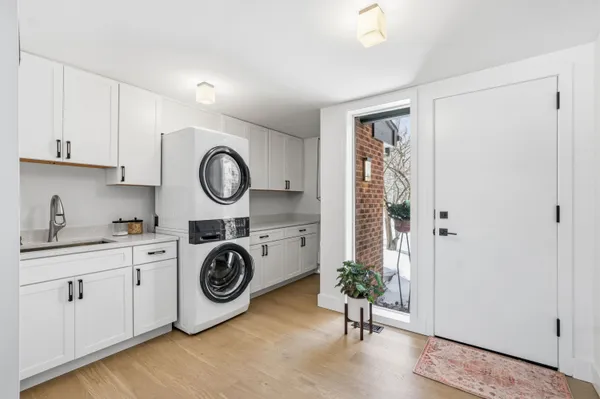 a view of living room washer and dryer