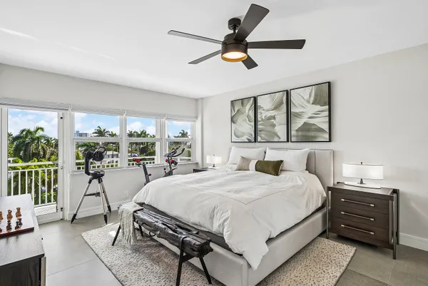 $1,100,000 | 1000 Lowry Street, Unit 5D, Delray Beach, FL 33483