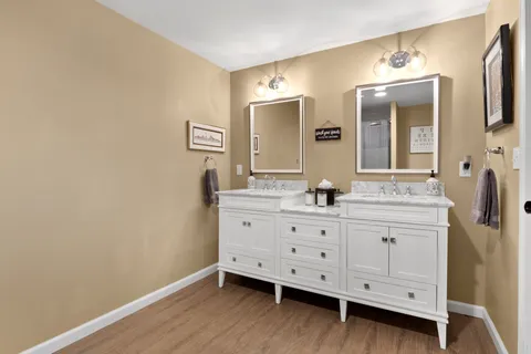 $1,995,000 | 13352 Weston Park Drive, St. Louis, MO 63131