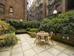 2250 Broadway, Unit 2J Manhattan, NY 10024 - Photo 5 of 7