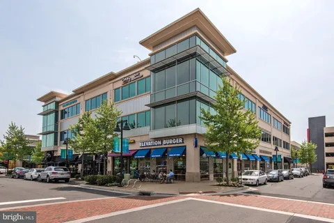 $335,000 | 20365 Belmont Park Terrace, Unit 108, Ashburn, VA 20147