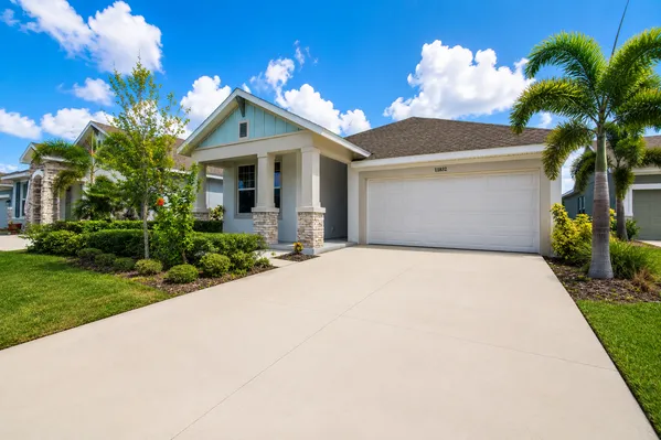 $438,900 | 11832 Catawba Cove, Parrish, FL 34219