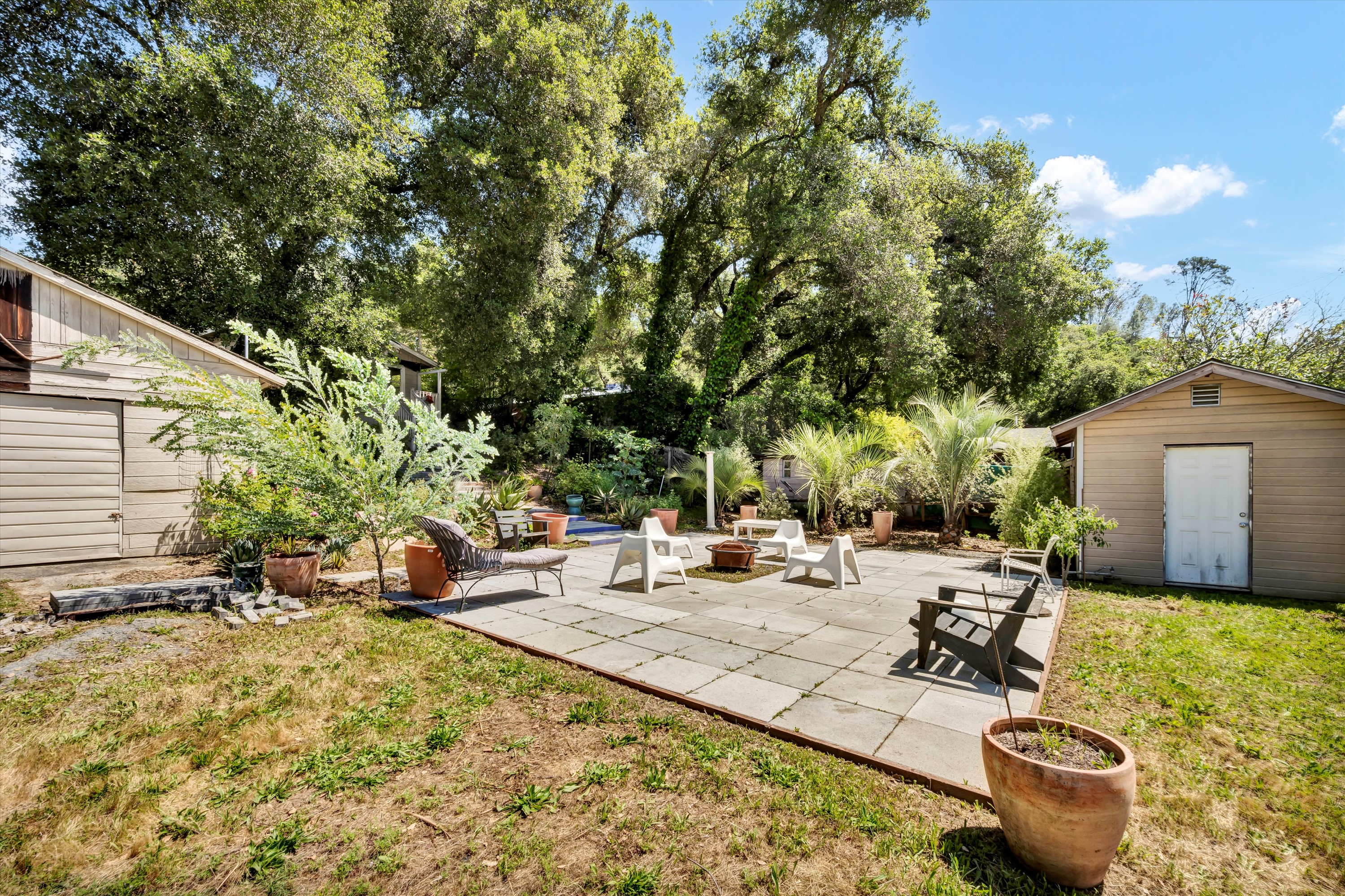 1325 Wilson Road Cloverdale, CA 95425 - Photo 13 of 29 a view of backyard of the house