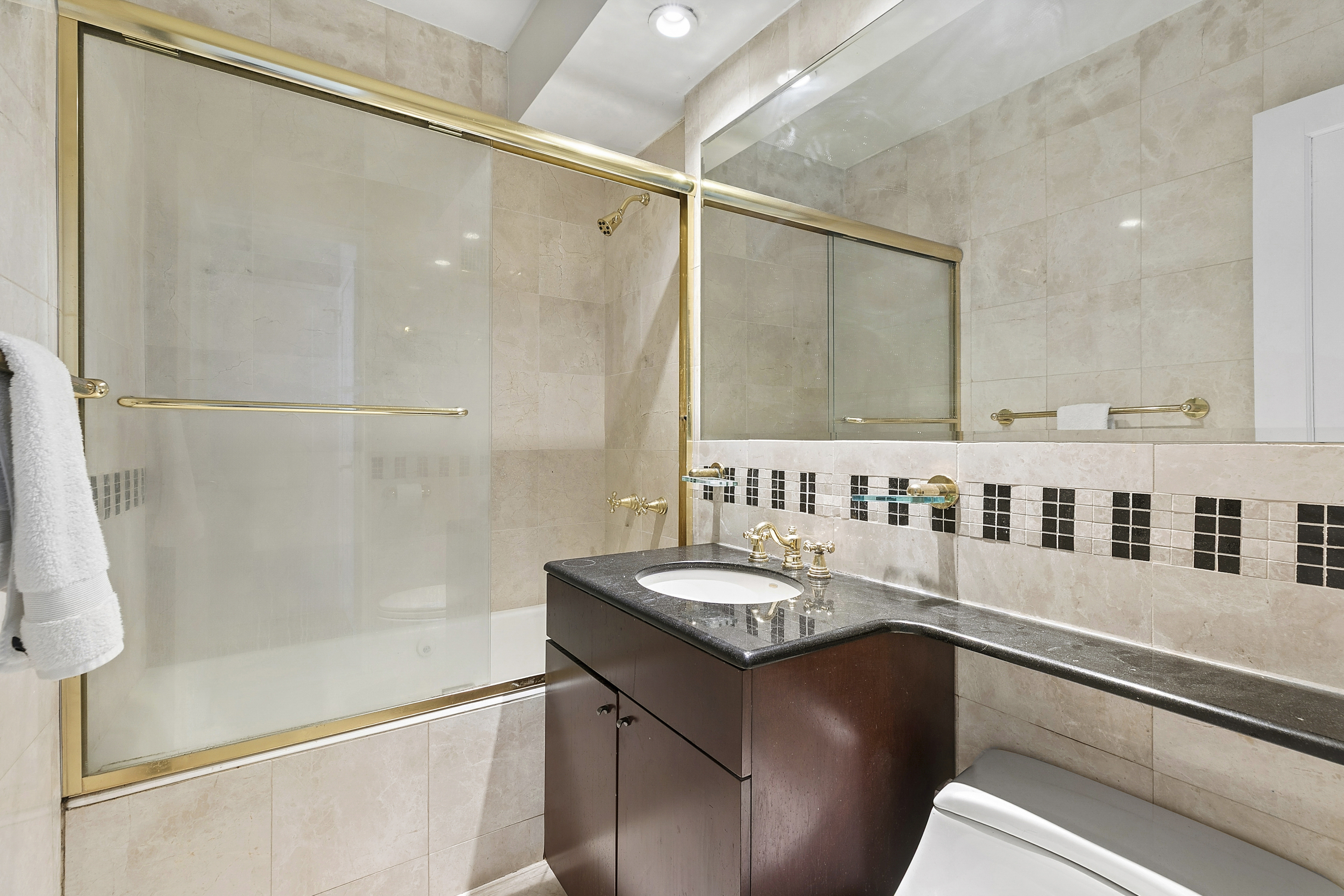 411 East 53rd Street, Unit 10L Manhattan, NY 10022 - Photo 6 of 9
