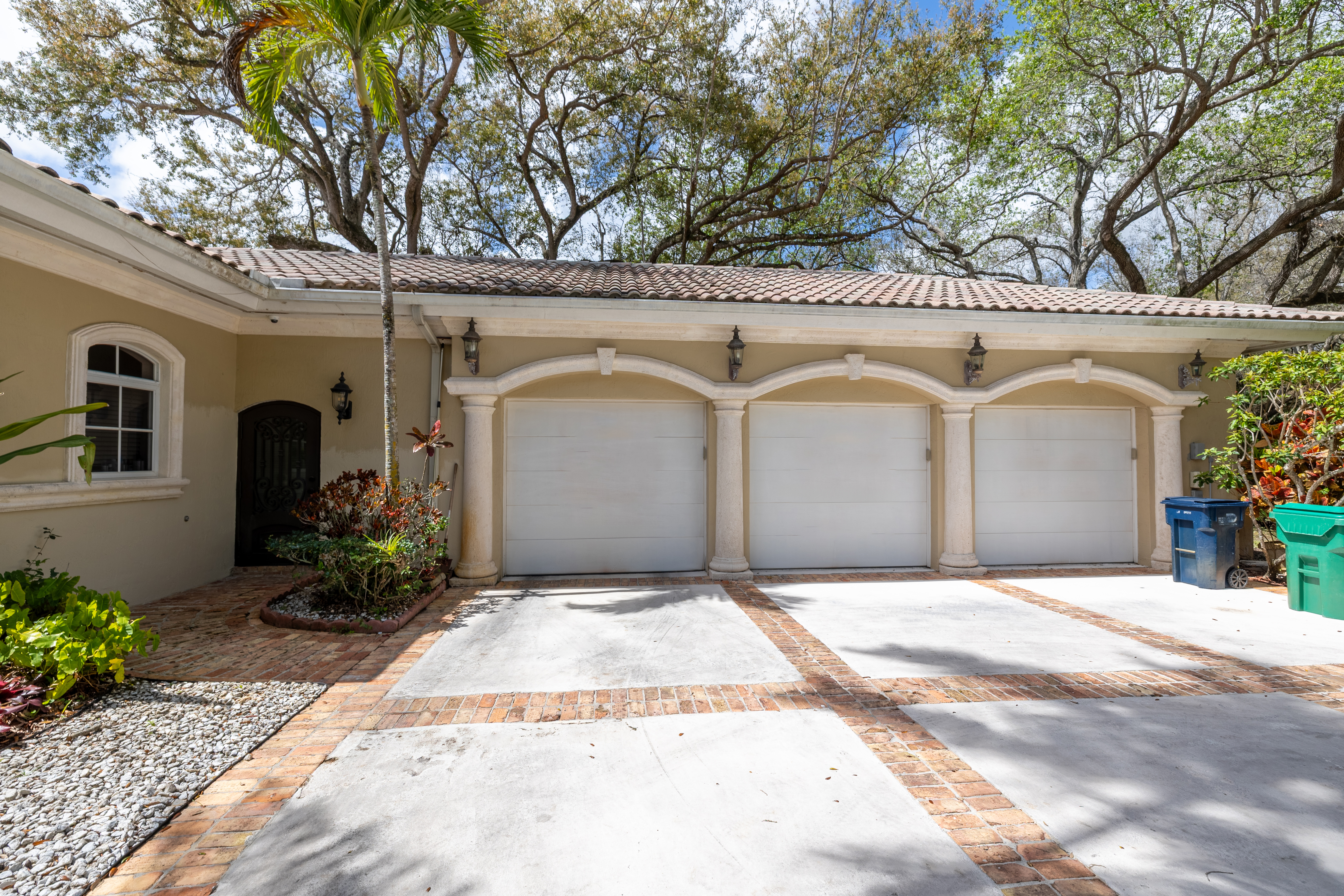8430 Southwest 98th Street Miami, FL 33156 - Photo 6 of 34