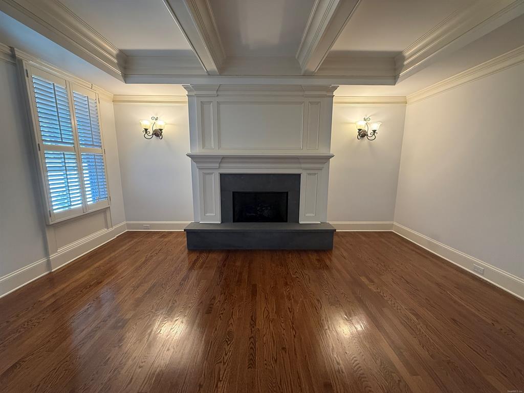 59 Crescent Road Westport, CT 06880 - Photo 8 of 23