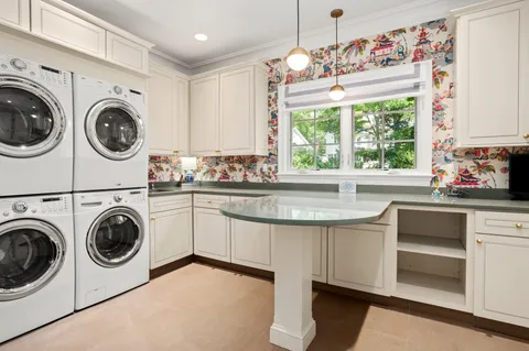 $4,100,000 | 7426 Dulany Drive, McLean, VA 22101