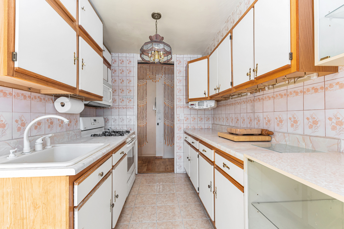 135 Ashland Place, Unit 8B Brooklyn, NY 11201 - Photo 7 of 16