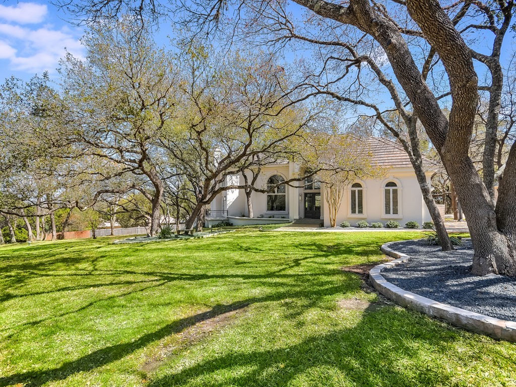 3801 Cassava Drive Austin, TX 78746 - Photo 4 of 31