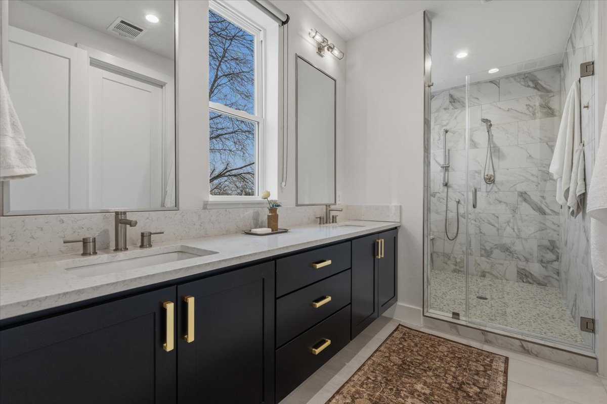 4527 Clawson Road Austin, TX 78745 - Photo 14 of 29