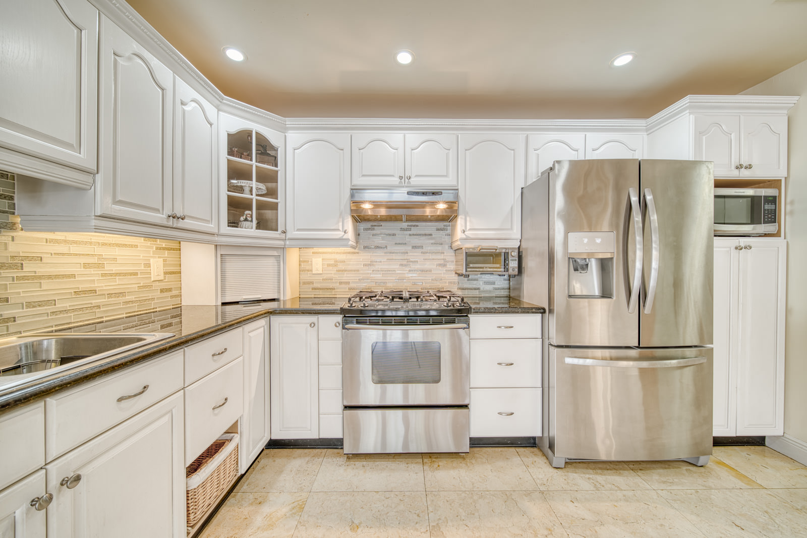 10641 Southwest 99th Terrace Miami, FL 33176 - Photo 25 of 41