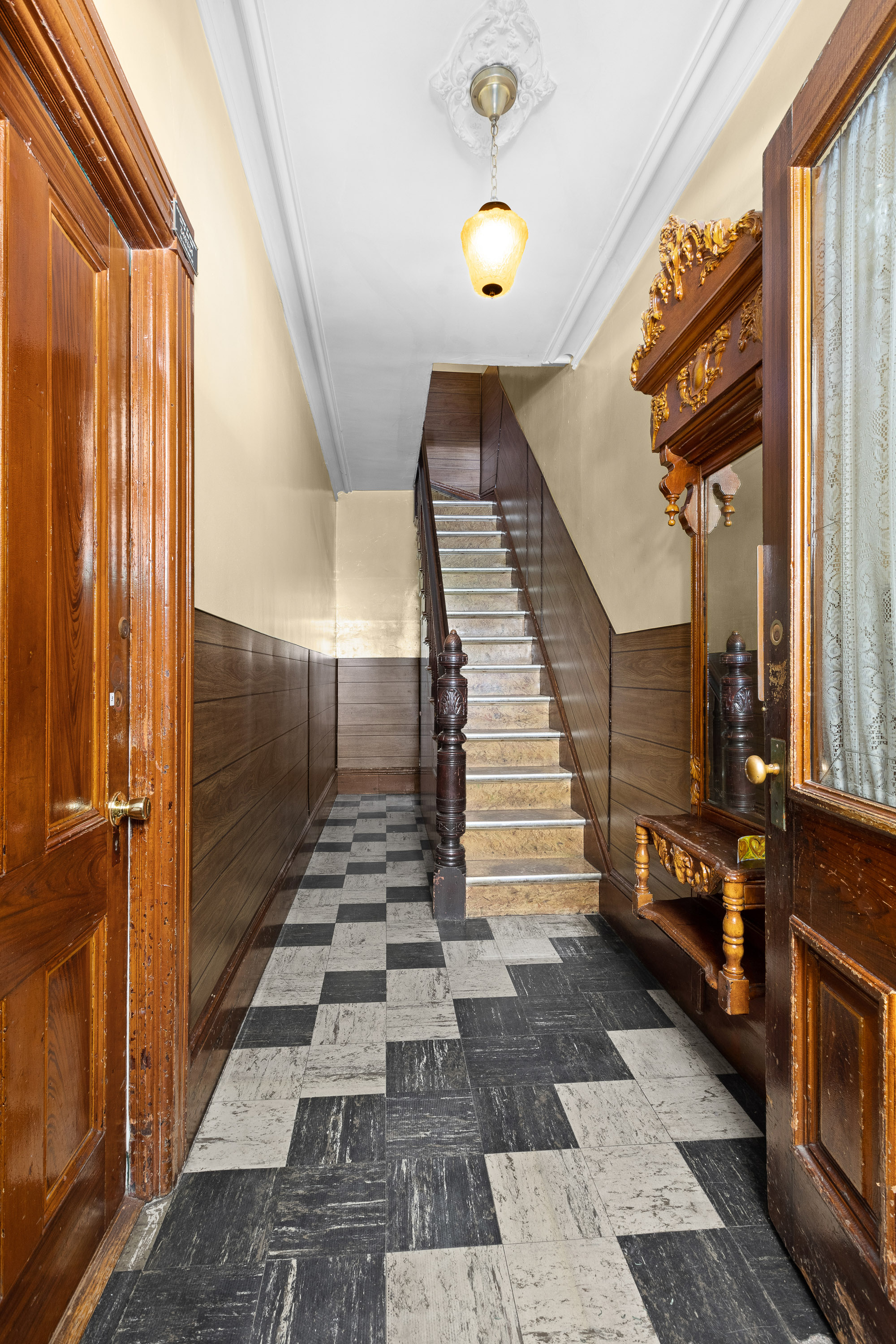 121 Eckford Street Brooklyn, NY 11222 - Photo 3 of 40