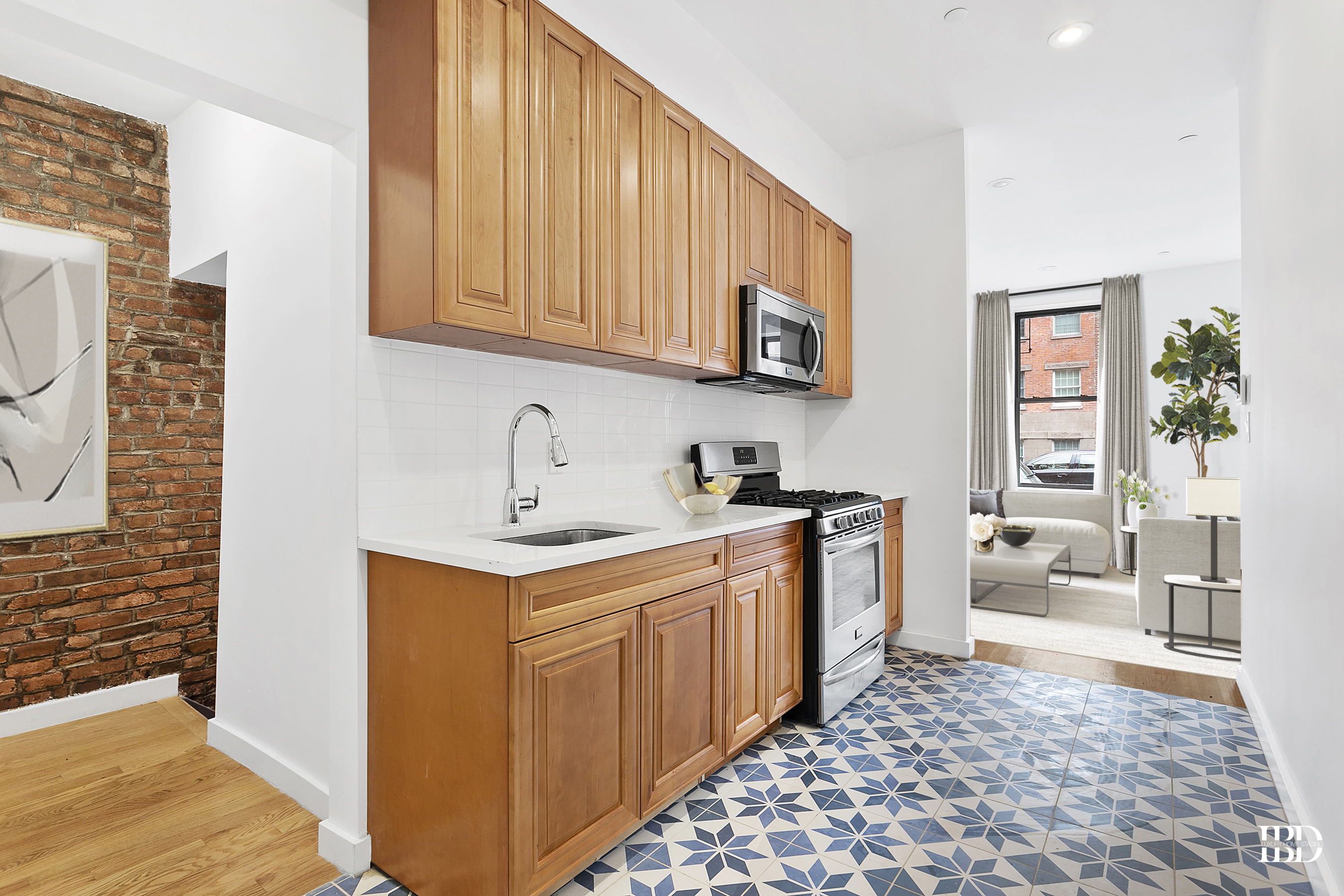 468 Sackett Street, Unit 1 Brooklyn, NY 11231 - Photo 2 of 9 a kitchen that has a sink and a stove in it