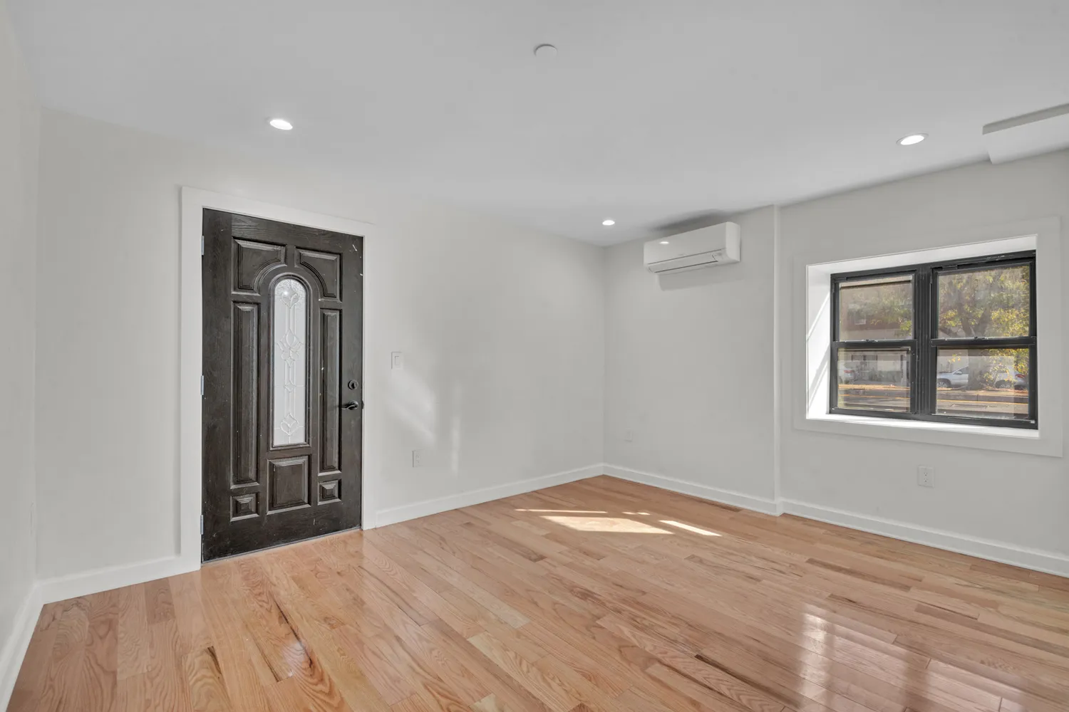 $3,795 | 31 Roosevelt Place, Unit 1A | Bedford-Stuyvesant