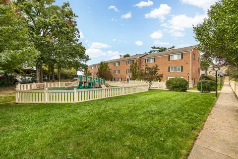 $545,000 | 1545 North Van Dorn Street, Unit A, Alexandria, VA 22304