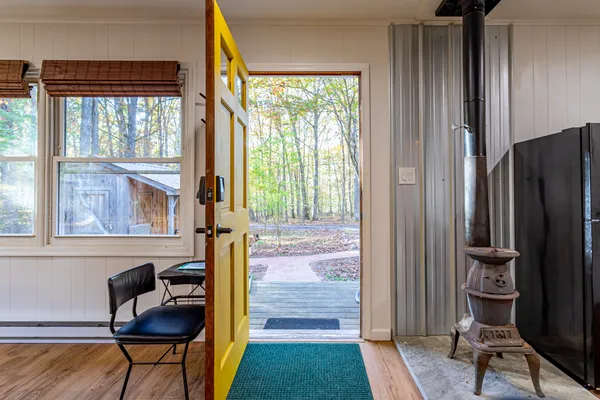 a view of a pathway of a house