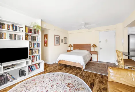 $595,000 | 55 East 9th Street, Unit 12H | Greenwich Village