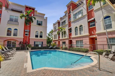 $575,000 | 1033 Northeast 17th Way, Unit 1201, Fort Lauderdale, FL 33304