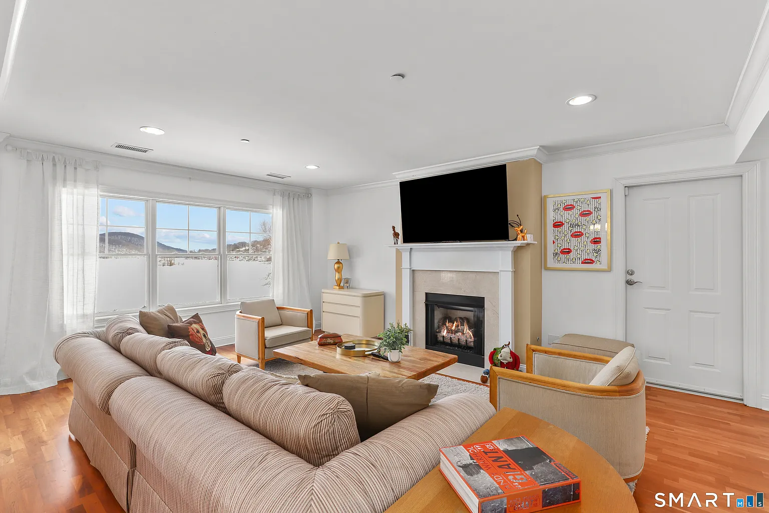 16 Hayestown Road, Unit D303 Danbury, CT 06811 - Photo 6 of 31