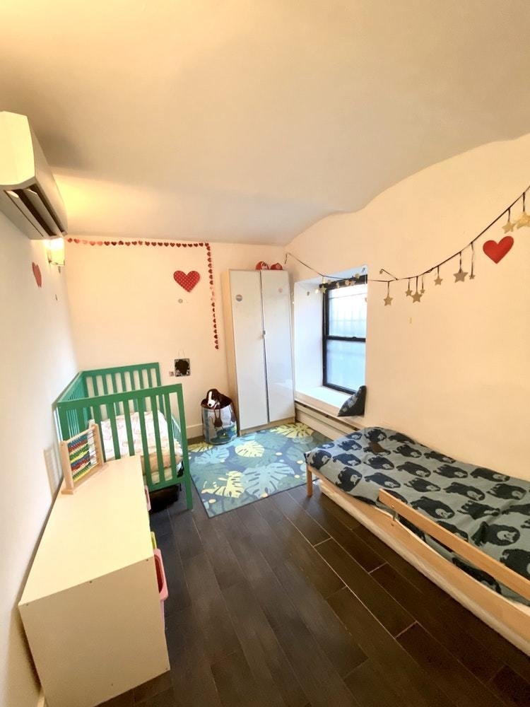 150 West 84th Street, Unit 1B Manhattan, NY 10024 - Photo 6 of 10 a bathroom with a sink and a mirror