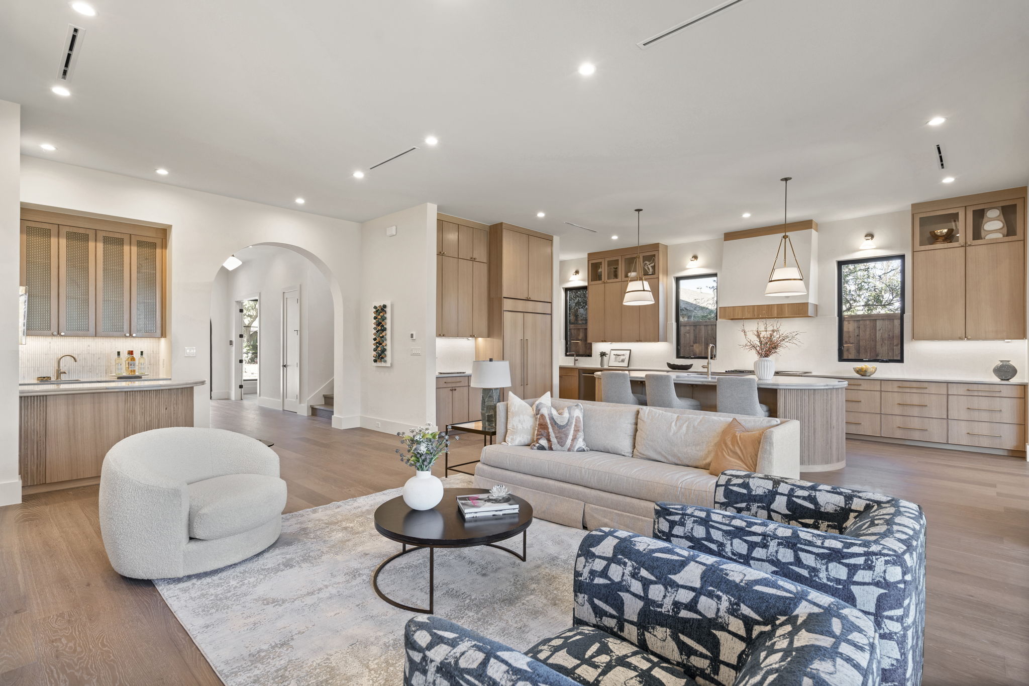 4230 Concho Street Dallas, TX 75206 - Photo 4 of 35