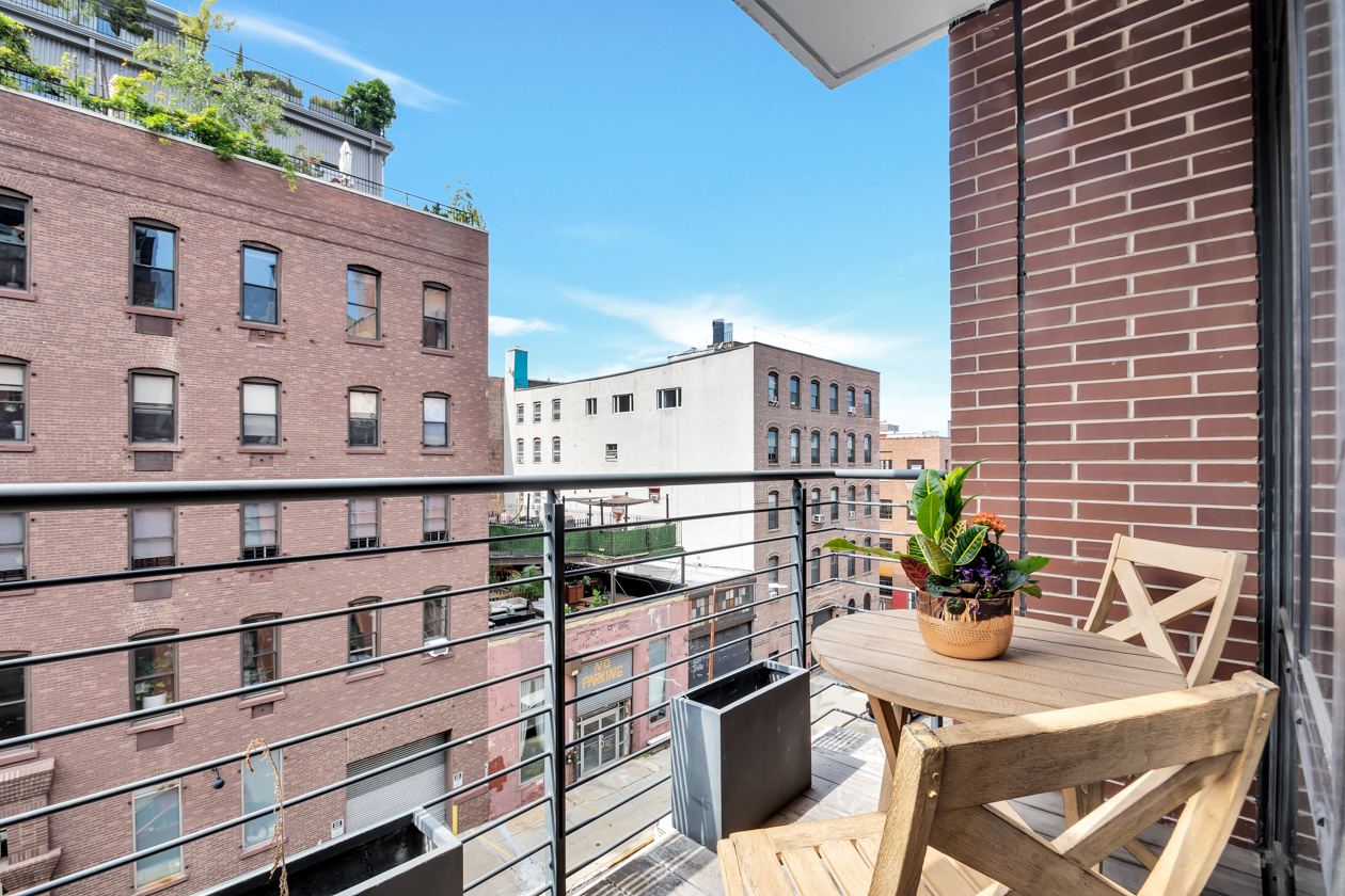 47 Bridge Street, Unit 4A Brooklyn, NY 11201 - Photo 10 of 21