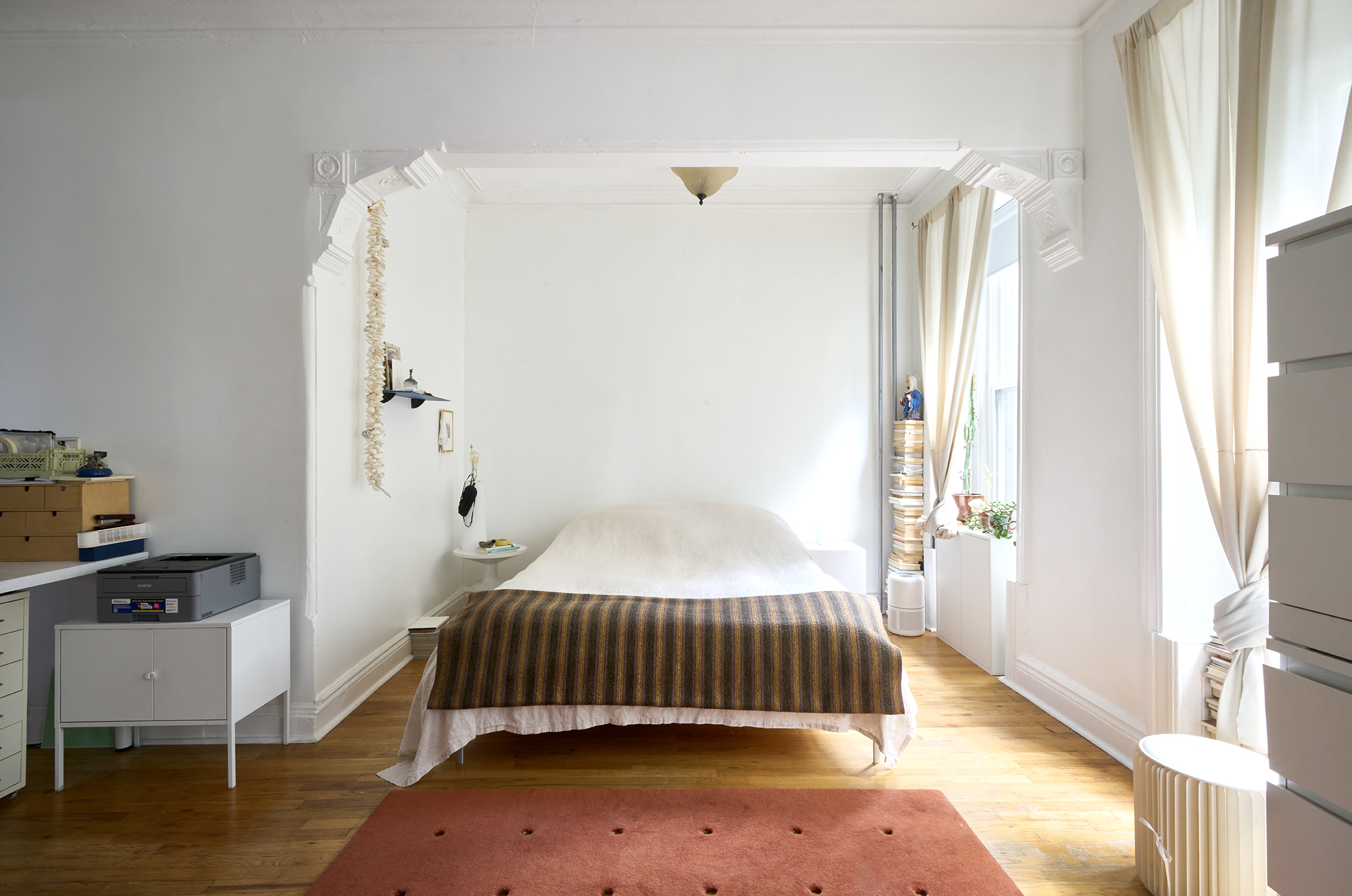 276 Stuyvesant Avenue, Unit 2 Brooklyn, NY 11221 - Photo 5 of 11 a bedroom with a bed and a window
