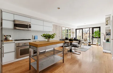 $1,225,000 | 251 South 3rd Street, Unit 5B | Williamsburg
