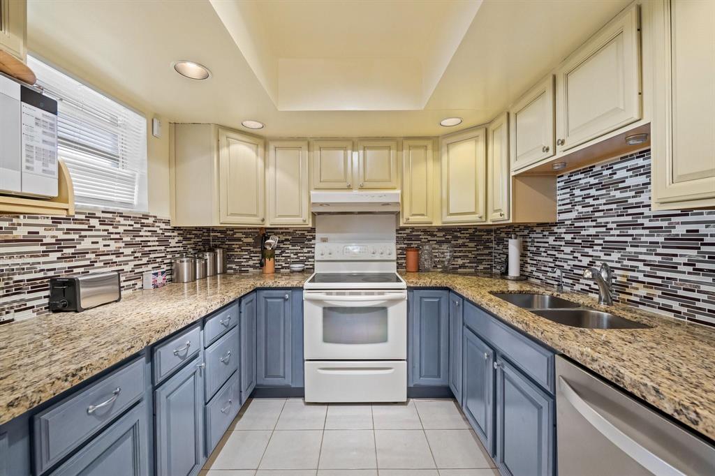 3930 Inverrary Boulevard, Unit 608D Lauderhill, FL 33319 - Photo 8 of 25 Gallery Image 8