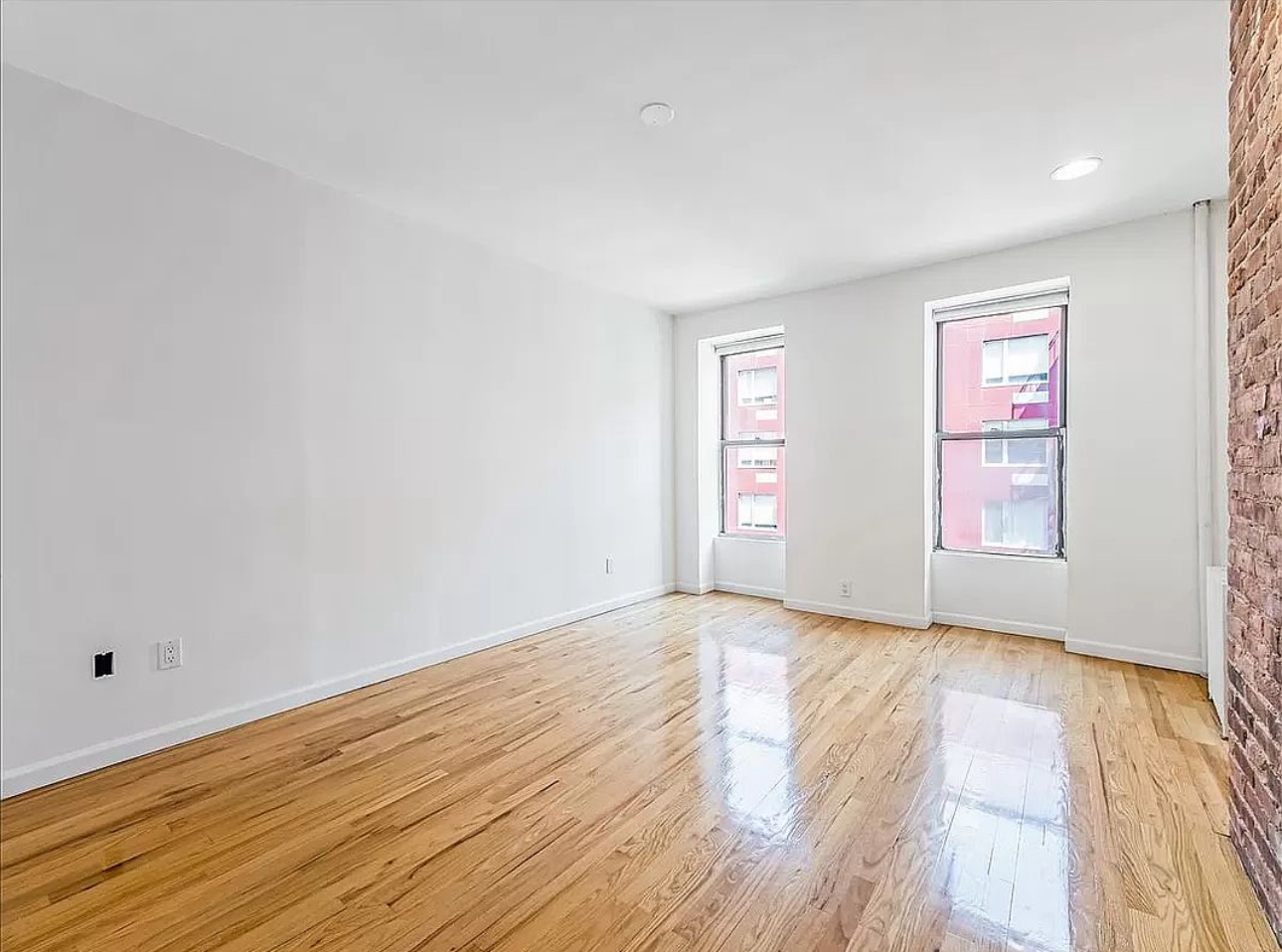 528 West 46th Street, Unit 3E Manhattan, NY 10036 - Photo 2 of 7