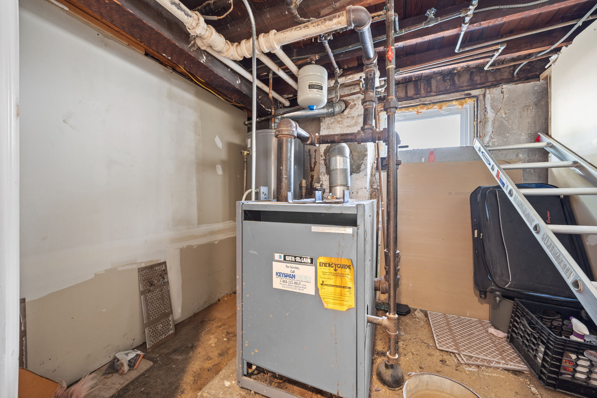 194-35 114th Drive Queens, NY 11412 - Photo 13 of 21 a view of a room with gym equipment