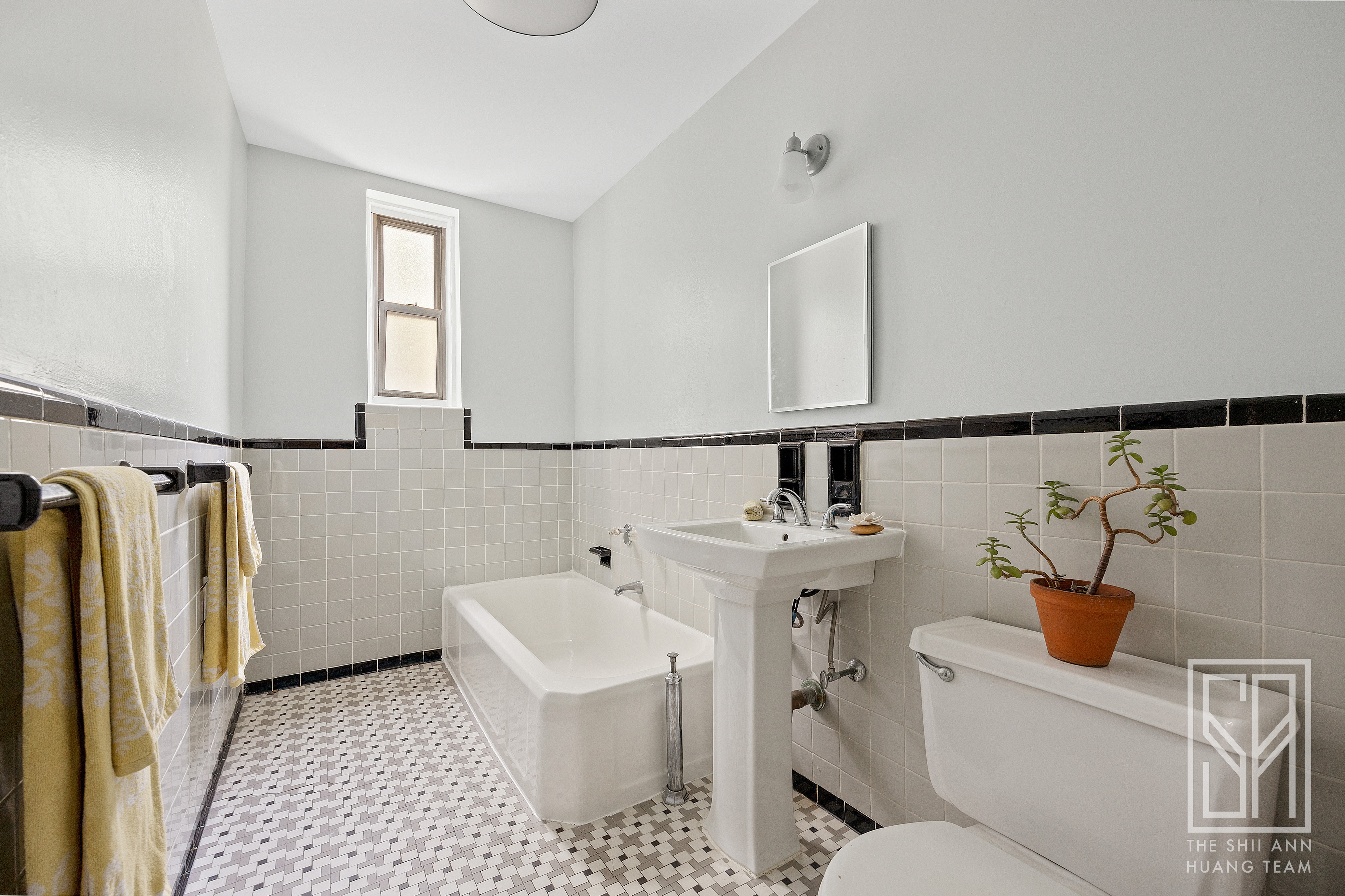 225 Park Place, Unit 2B Brooklyn, NY 11238 - Photo 6 of 9