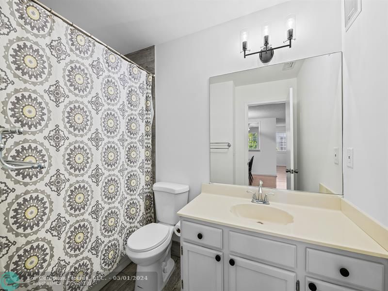 5095 Heatherhill Lane, Unit 8 Boca Raton, FL 33486 - Photo 13 of 29