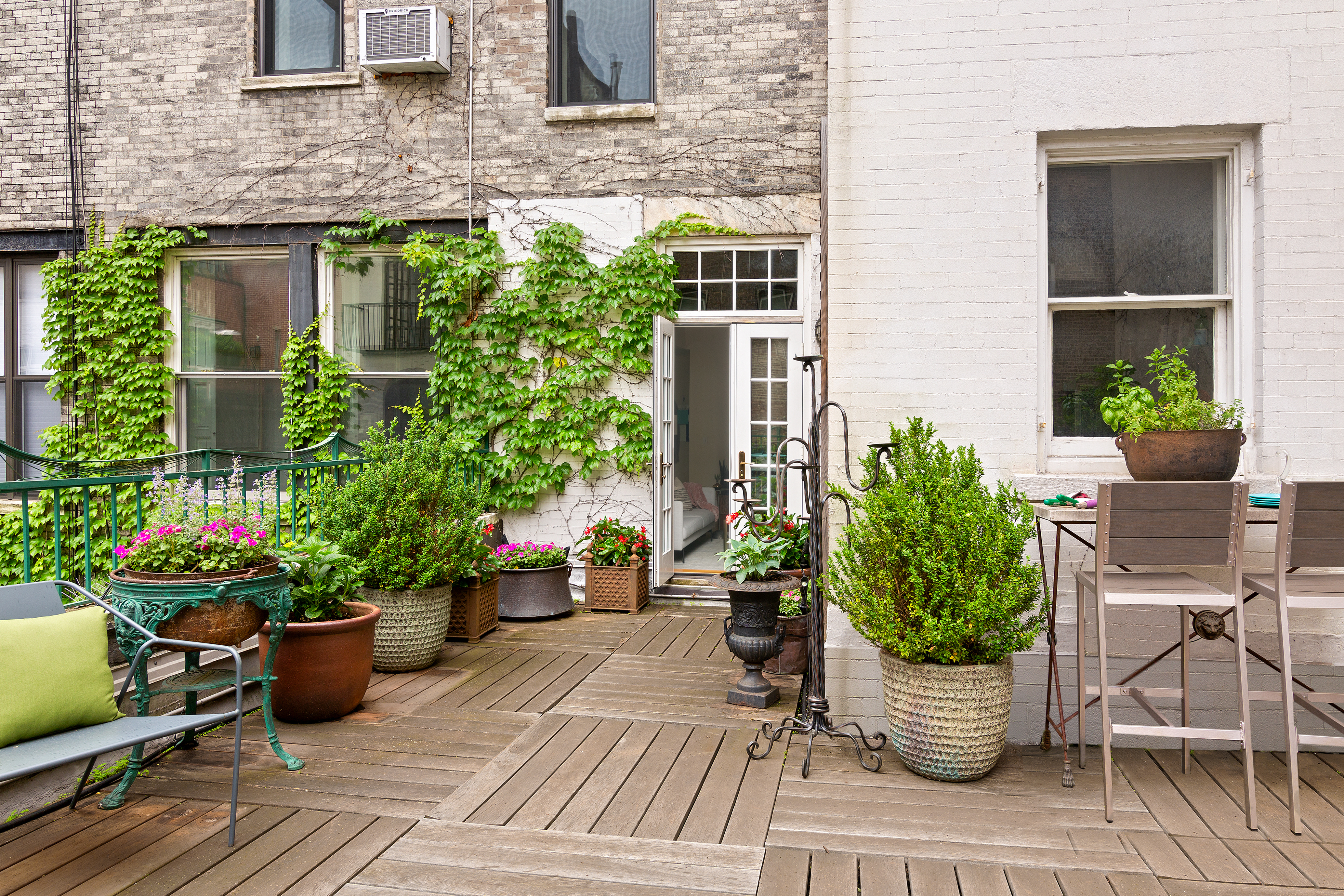 5 East 75th Street, Unit 6 Manhattan, NY 10021 - Photo 2 of 11