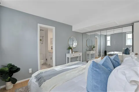 $299,000 | 1133 13th Street Northwest, Unit 704, Washington, DC 20005