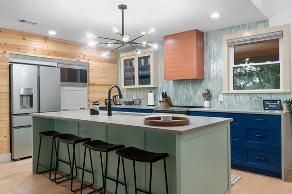 $915,000 | 1100 Live Oak Road, Leander, TX 78641