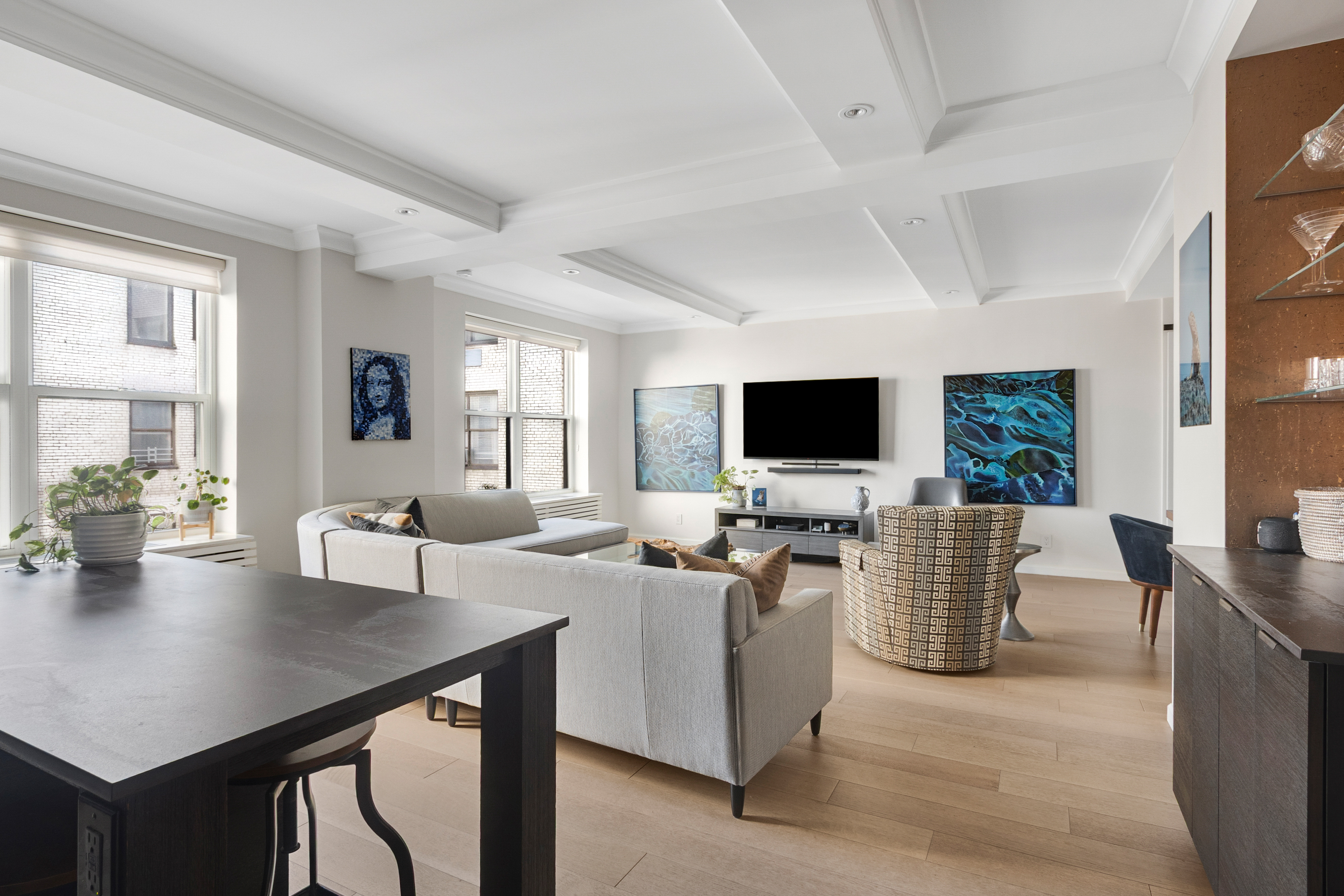 225 Central Park West, Unit 1516 Manhattan, NY 10024 - Photo 2 of 16 a living room with furniture and flat screen tv